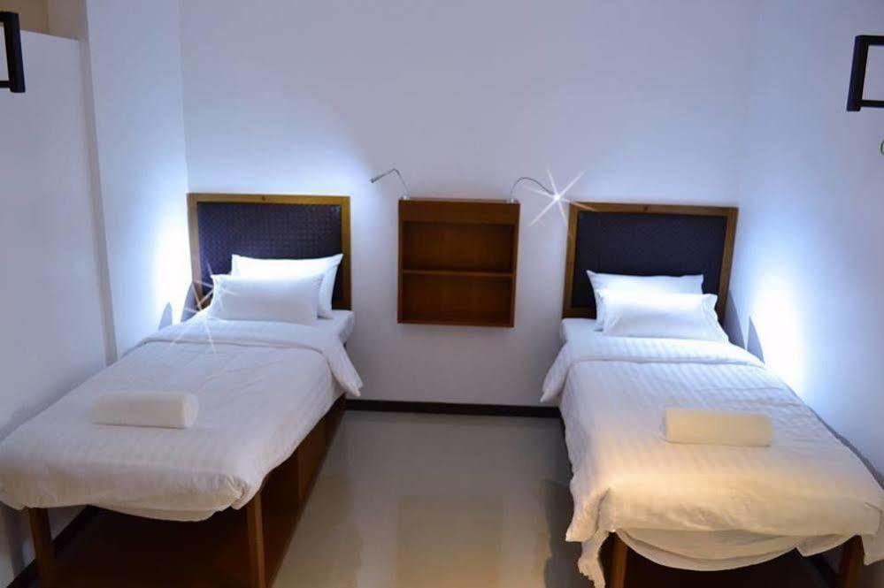 The Lantern Hostel, Chalong ,Phuket Exterior photo